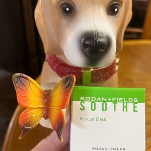 New Rodan + Fields Soothe Rescue Mask 
Big 50mL jar